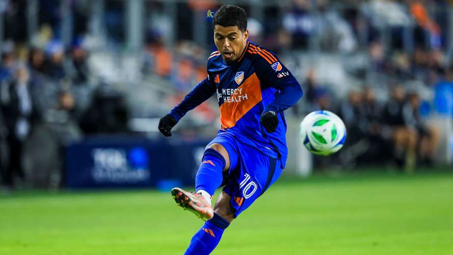 云达不莱梅，这座德国北部的足球之城，总是以它独特的魅力吸引着无数球迷的目光。今天，就让我带你走进这座