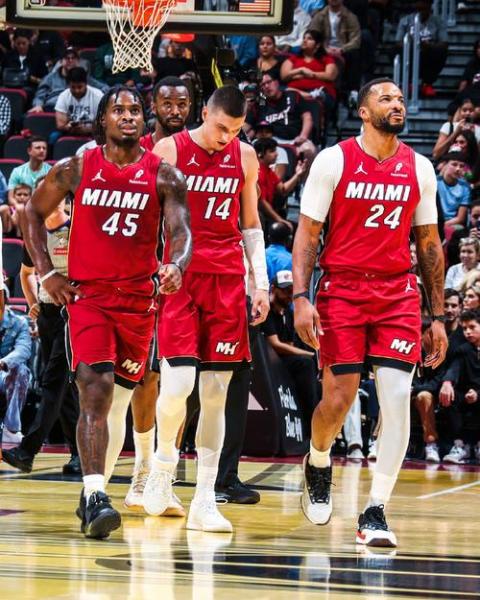 迈阿密热火队：燃情篮球场上的火焰之舞