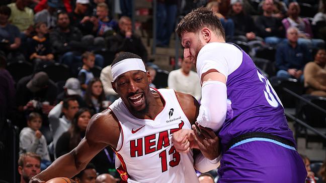 热火VS活塞，一场火花四溅的篮球盛宴！