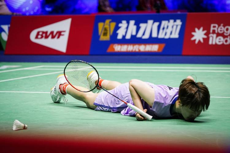 羽毛球女单世界排名:看她们如何舞动羽球赛场,一飞冲天!🏸