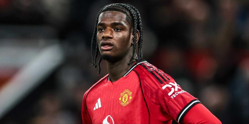 记者:马奎尔留队已达原则性协议,同时曼联会寻找新的年轻中卫