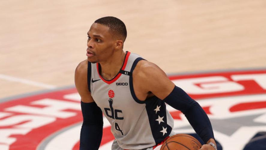 维拉纽瓦谈火箭:和执教没什么关系他们的问题是没控卫