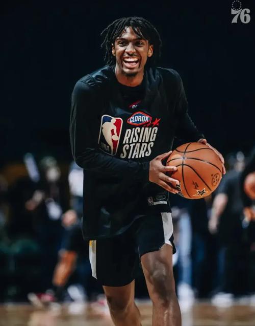 马克西:我说过只休三周今天刚好到期我跟医疗团队说我必须上场