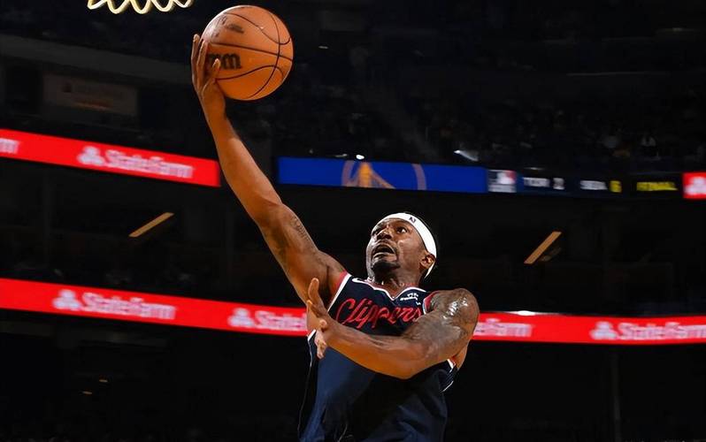 加盟快船后状态出色！后场新援到了附加赛能否保持这样的水准呢