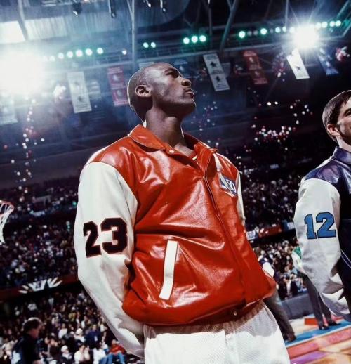 厌倦了当篮球之神乔丹：搞赛车才是我的快乐源泉