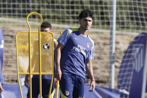 官方:马竞中场卡多佐离开美国国家队集训营