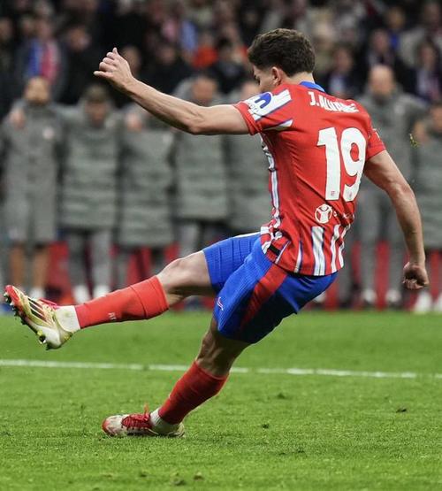 马竞官方：俱乐部会员人数突破15.8万，再创新高