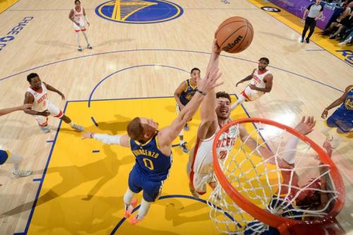 阿门正打出赛季最强的10场比赛！火箭想过首轮需要的他高效攻防