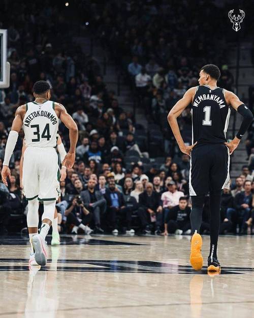 大帝34分复仇文班!卡斯尔三双打爆马克西,马刺115102血洗