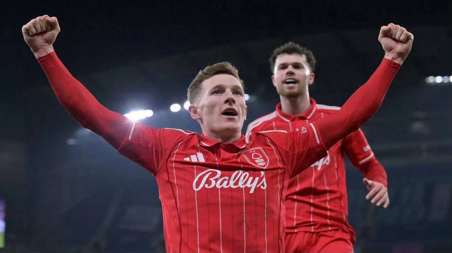 巴里:曼联肯定在讨论引进安德森,世界杯前敲定交易对各方都好