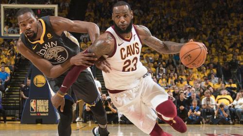 季后赛对阵！火箭瞄上湖人的同时，湖人也瞄上了火箭