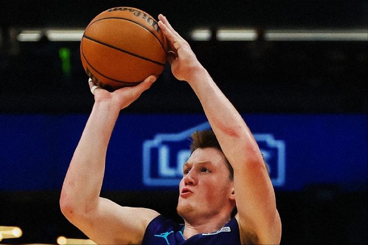 100次进攻犯规！打破历史纪录！52号秀成为NBA顶级3D