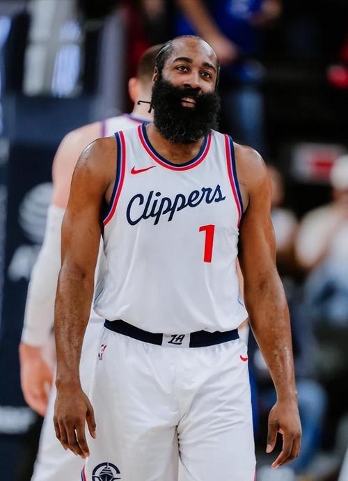 骑士消息：哈登有望入选最佳阵容，悍将伤情严峻，战老鹰出场更新