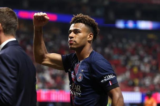 7球追平姆巴佩,杜埃是21岁前欧冠淘汰赛进球并列最多的球员