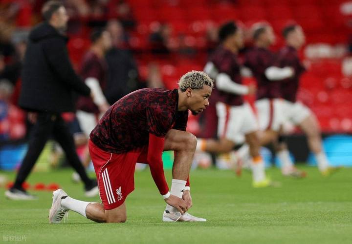 利物浦欧冠耻辱一战:全场0射正,萨拉赫被弃用,晋级希望渺茫