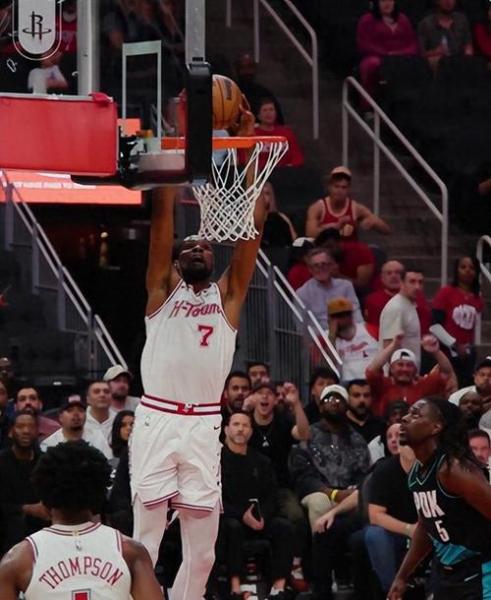 三人20+！火箭21分逆转太阳7连胜KD24分阿门22+11+8