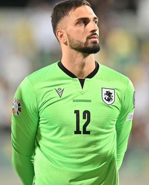 漂亮！内维斯精妙直塞，K77过掉马马尔达什维利破门