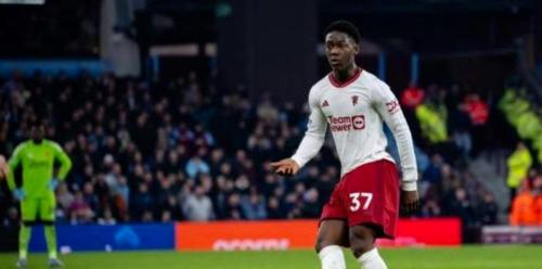 曼联盯上安德森:6000万中场新星,搭档梅努却遭自家球迷拆台