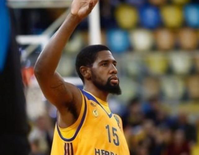 高效表现！罗伊斯奥尼尔半场11分钟6中5得14分三分5中4