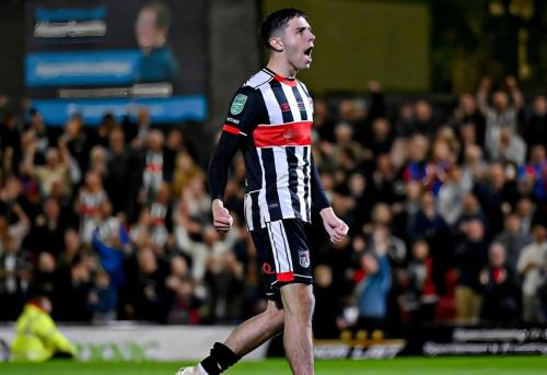 球报：26岁中场尤尔曼今夏离开葡体，曼城领跑争夺战并已进行接触