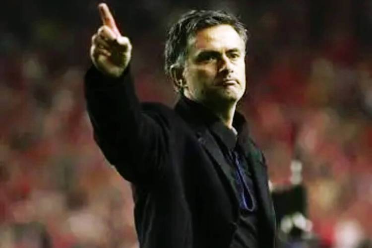 马伦10球登顶射手榜第三，是意甲没落的挽歌，穆里尼奥深深的遗憾