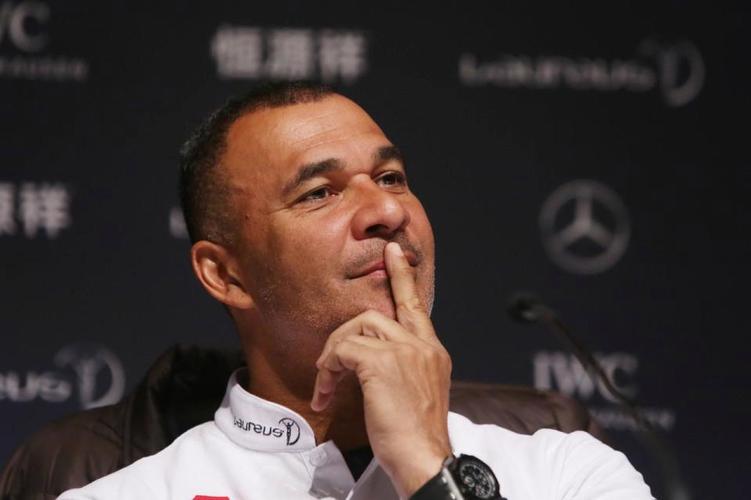 古利特:如果范佩西未来能成为曼联主教练,那会非常棒