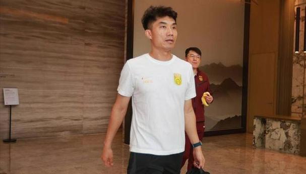 郑智:这个星期我们做了很多准备工作,希望用胜利来回报球迷