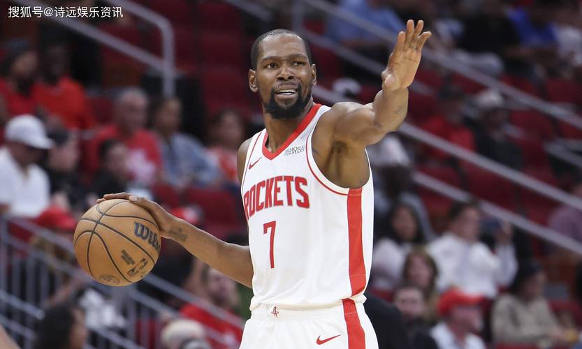 杜兰特：每个人无论首发替补都很职业这体现了教练的领导力