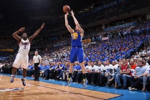 希望无碍!洛夫顿戳到手指回更衣室18分钟砍下23分6板5助3断