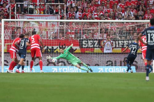 伊戈尔22球追平哈兰德，补时1分钟被绝平