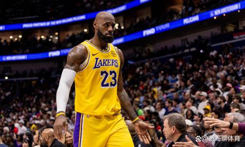 41岁老詹被迫重当湖人大当家，詹皇：看起来还挺酷，感觉还不错