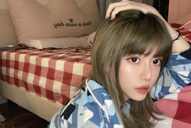 周淑怡拒绝玩王者荣耀世界：我只玩英雄联盟世界，不当叛徒！