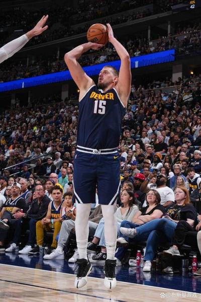 沃尔：约基奇场均28+13+11在谈论MVP的时候不能忘了他