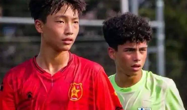 中国14岁锋霸留洋西班牙爆发，单场梅开二度，可能加盟巴萨梯队