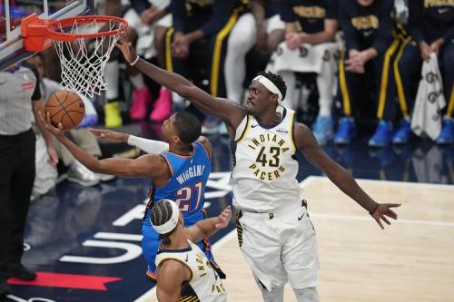 打了23秒犯规下场大桥连续出战638场常规赛NBA生涯至今保持全勤