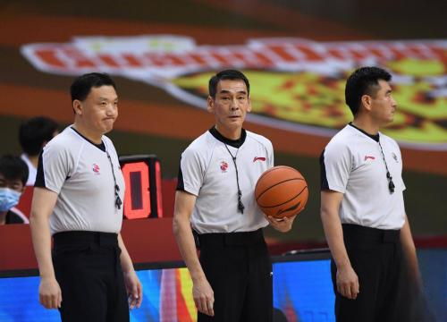 媒体人：反对CBA升降级混的还是会混只在关键的保级战打赢即可