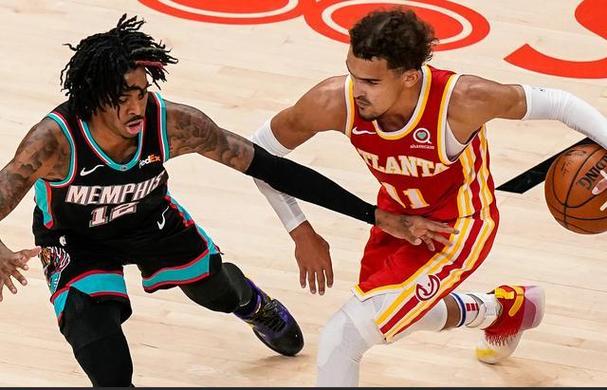 吹杨：从没搭档过像浓眉这样天赋异禀的球员他会解放所有人进攻