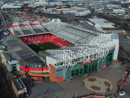 邮报：建筑所可能先完成新圣西罗，之后才推进曼联新球场设计