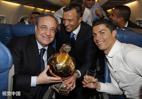 碰巧出现在拜仁和皇马高层聚会的餐厅，苏克：我当然支持皇马