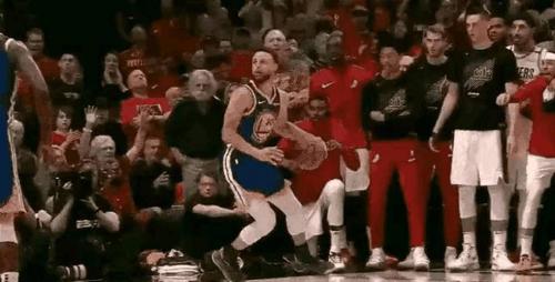 0胜2负附加赛魔咒压身快船锋线极致防守，库里生死战破局在即