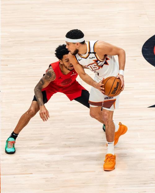 布克谈失利原因：输在阿夫迪亚的突破和我错失了5个罚球