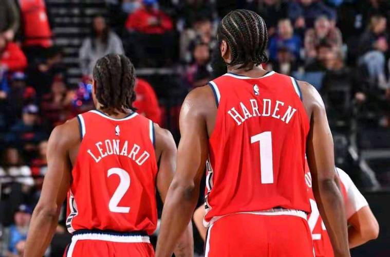 库里35+4伦纳德21+7勇士附加赛淘汰快船