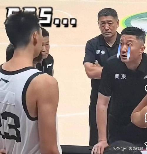 天赋炸裂却被埋没4年！徐昕获5支NBA邀请，杜峰三员爱将高下立判